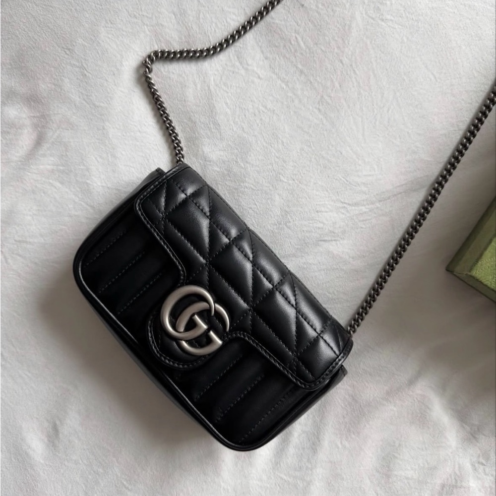 Gucci Super Mini GG Marmont Bag / BLACK + SILVER